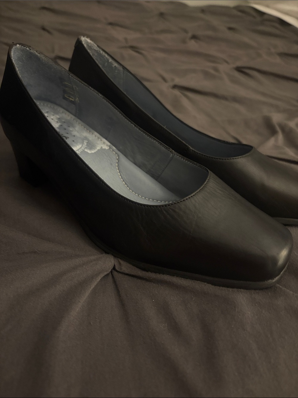 Skypro Classic Black Leather Block Heel Pumps - Women's